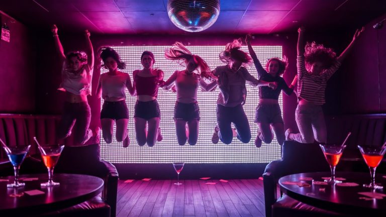 sing with full enthusiasm